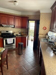 Exclusivo Penthouse de 2 Niveles | 300 m² | 3 Hab. | US$480,000