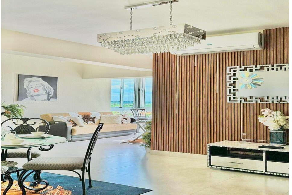 VENDO O ALQUILO PENTHOUSE 3 HABS.,  AMUEBLADO, BOCA CHICA, BOCA DEL MAR III, VISTA AL MAR Y A LA CIUDAD