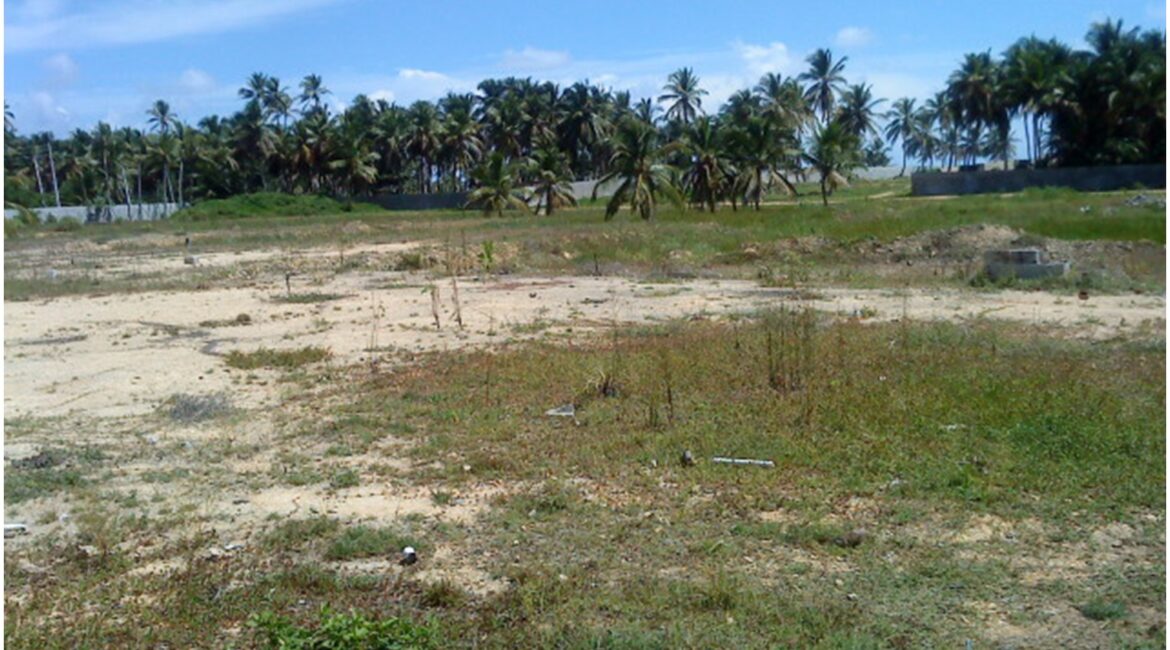 Vendo 1.5 Millón de Mts.2 CON PLAYA en UVERO ALTO o 900,000 o  600,000, PUNCA CANA, DE OPORTUNIDAD