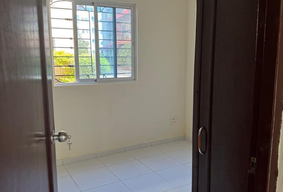 Apartamento en venta en los corales del sur