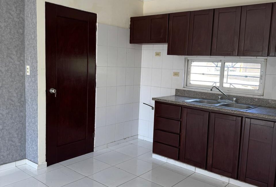 Apartamento en venta en los corales del sur