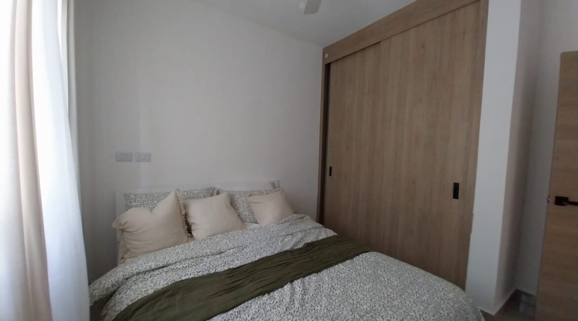 En Venta Exclusivo Townhouse con zona de BBQ , piscina y acceso privado a la playa a 15 minutos del aeropuerto en Punta Cana República Dominicana