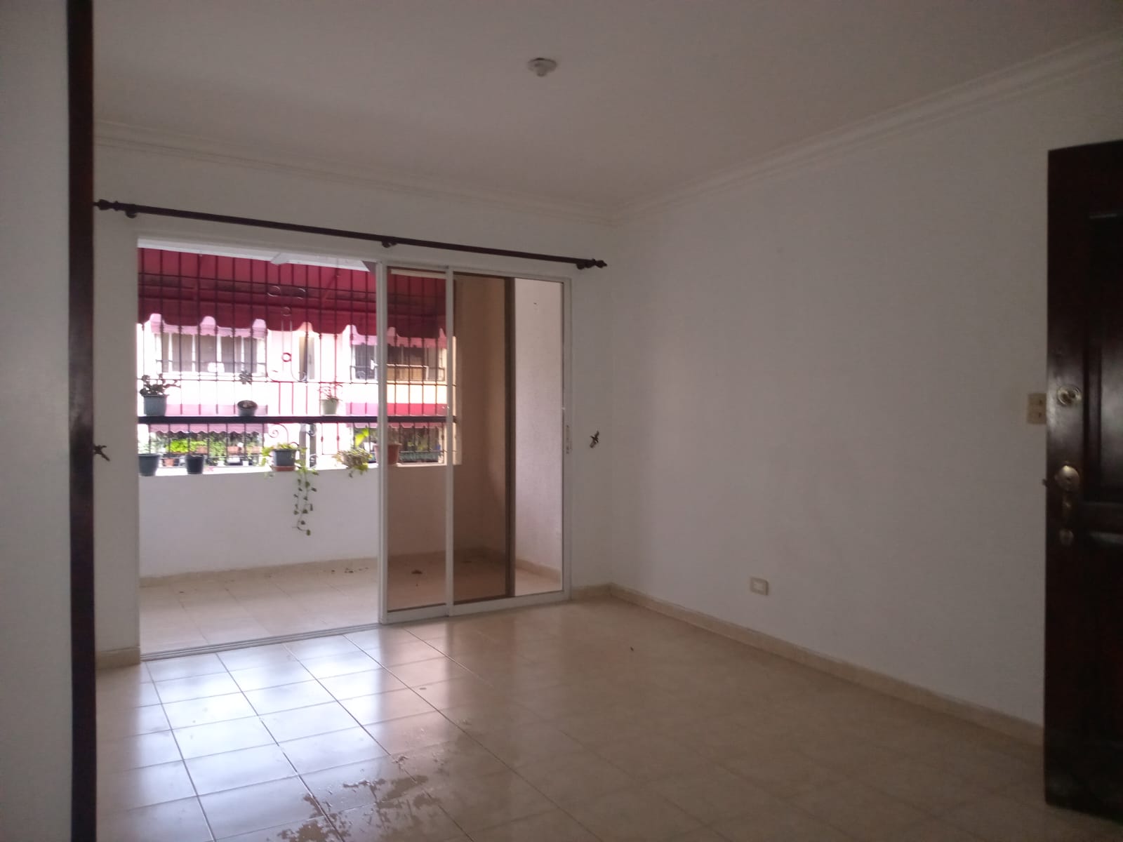 Sala - en
