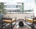 Residencial con casa club, piscina y canchas en Av. Charles de Gaulle - Apartamentos en Cansino Adentro